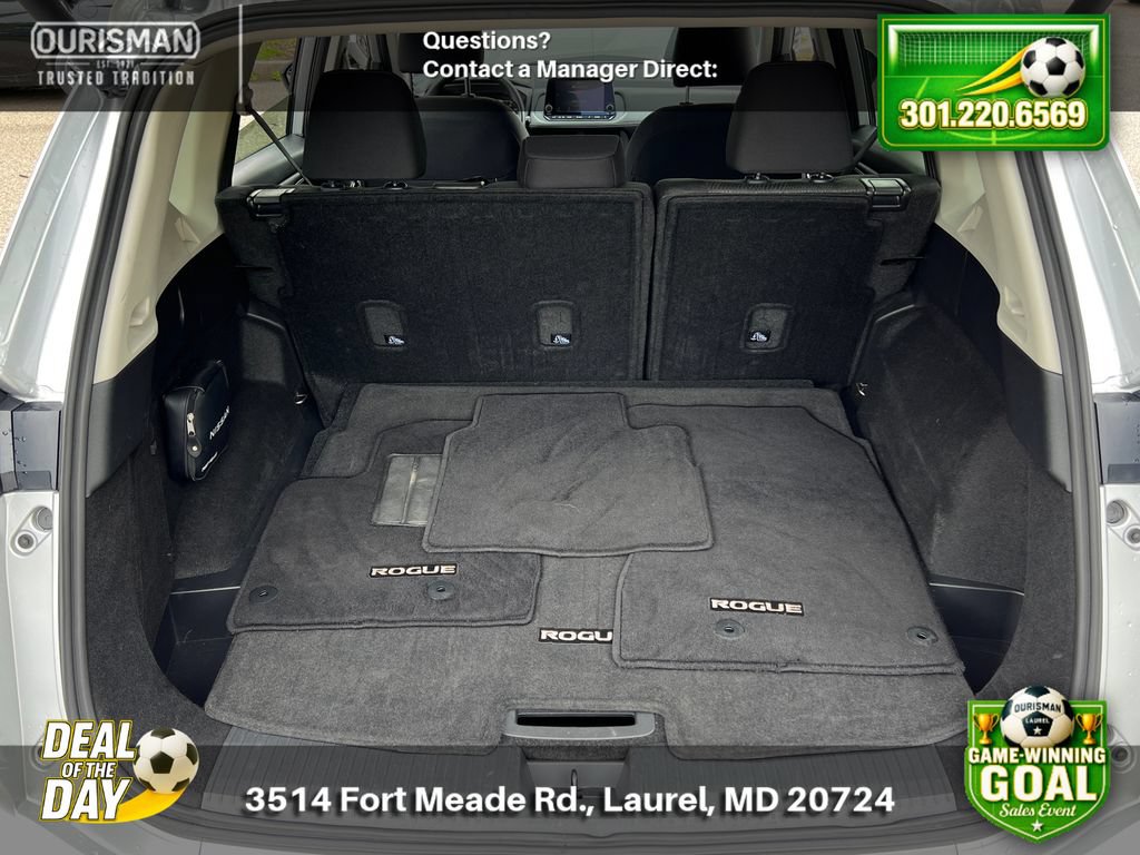 Used 2024 Nissan Rogue SV AWD/4WD image 19