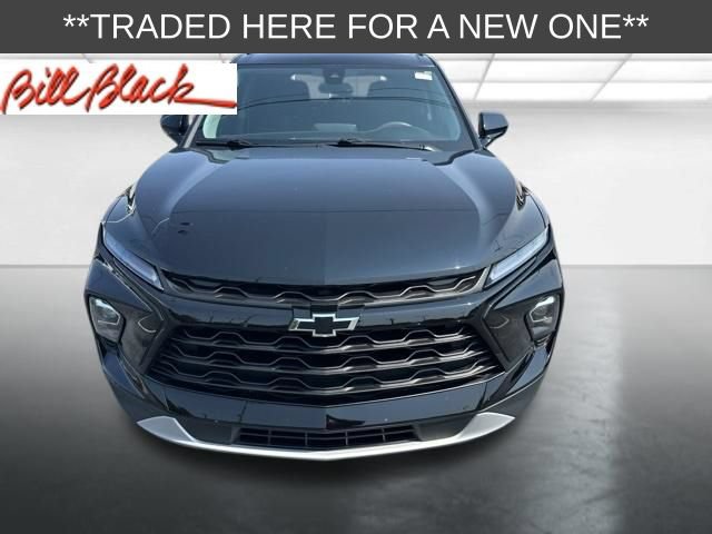 Used 2023 Chevrolet Blazer LT w/ Convenience Package FWD image 3