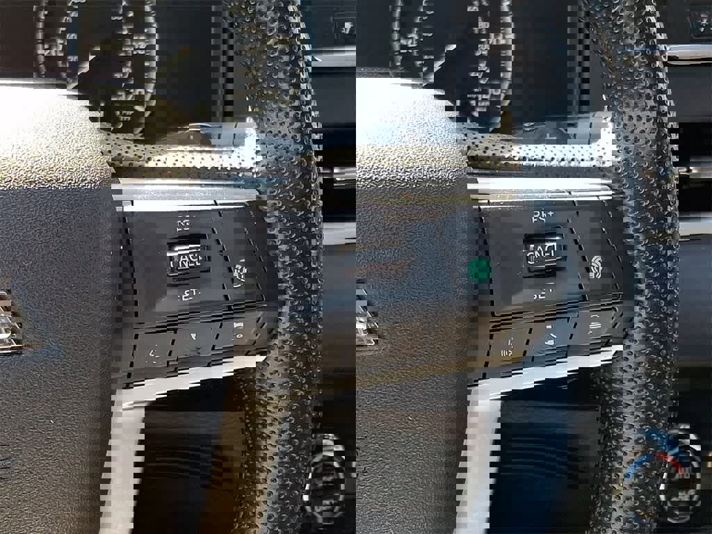 Used 2024 Mitsubishi Outlander SE image 23