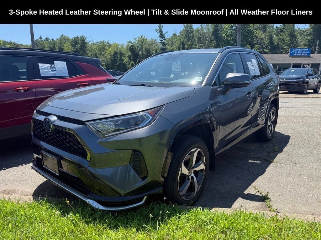 Used 2021 Toyota RAV4 SE w/ Weather & Moonroof Package AWD/4WD image 2