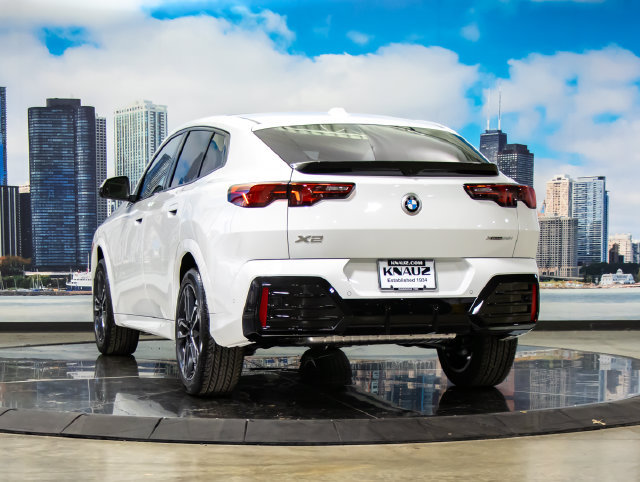 New 2027 BMW X2 xDrive28i w/ Technology Package AWD/4WD image 9