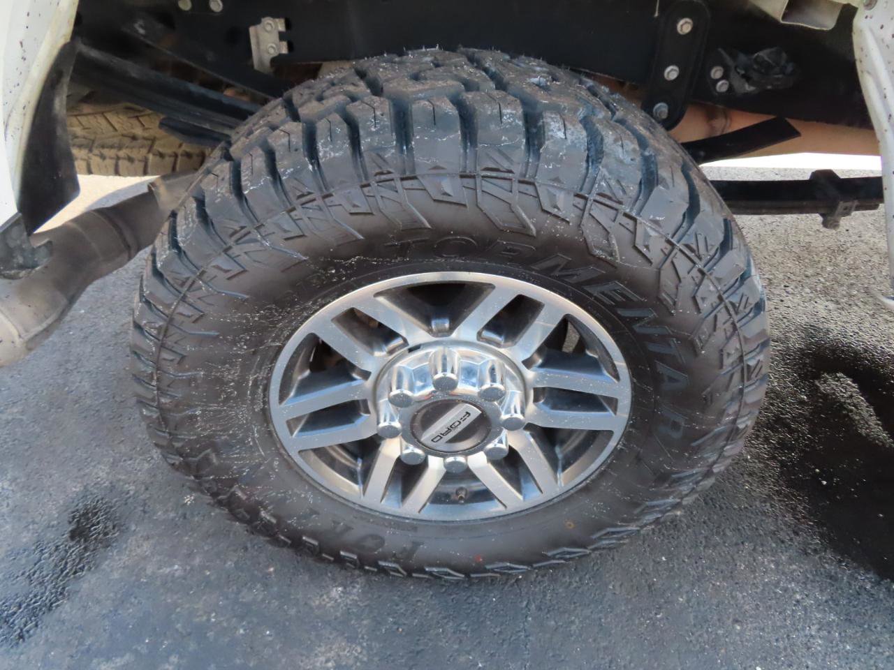 Used 2018 Ford F250 Lariat w/ Camper Package image 22