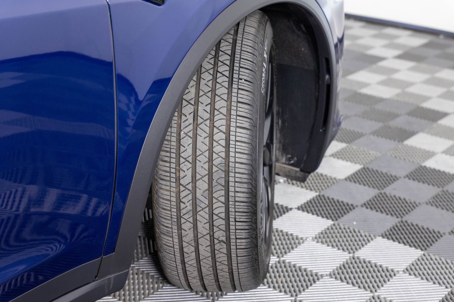 Used 2023 Tesla Model X image 44