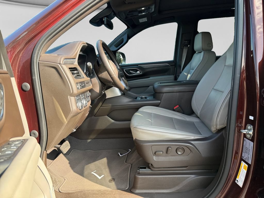 Used 2023 GMC Yukon SLT w/ Max Trailering Package AWD/4WD image 10