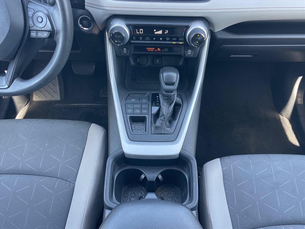 Used 2020 Toyota RAV4 XLE w/ Convenience Package AWD/4WD image 17