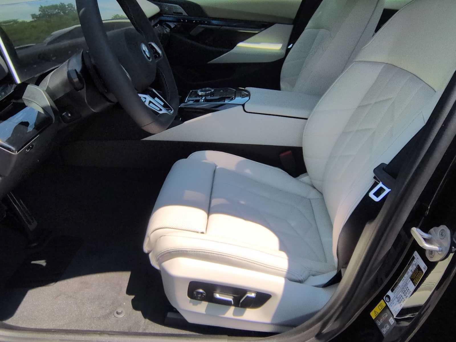 New 2026 BMW i5 w/ Executive Package AWD/4WD image 17