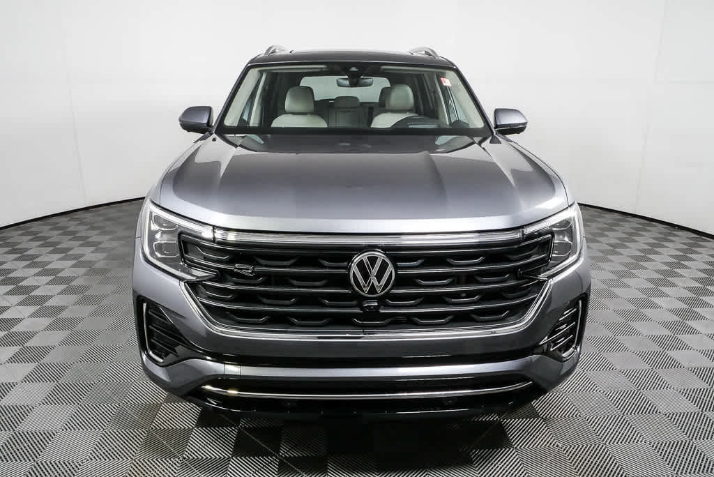 Certified 2025 Volkswagen Atlas SEL Premium R-Line image 29