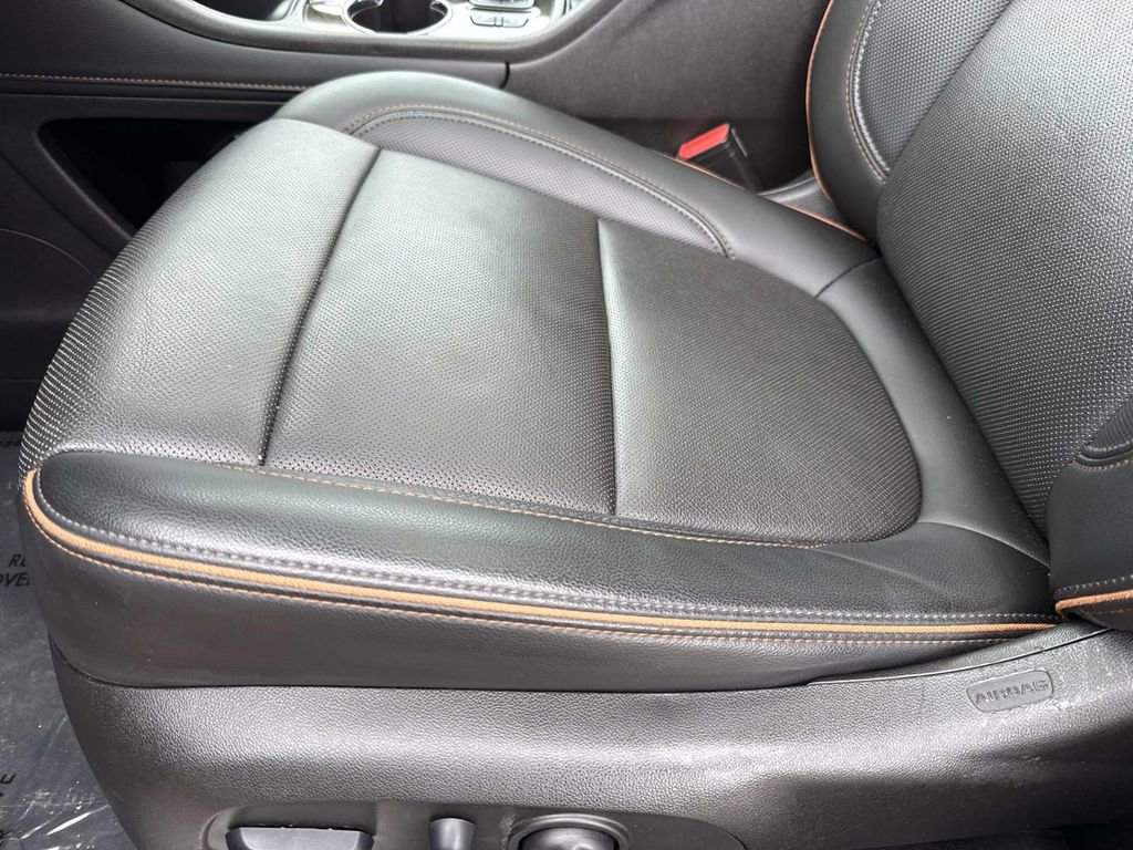 Used 2023 GMC Acadia AT4 w/ Preferred Package image 27