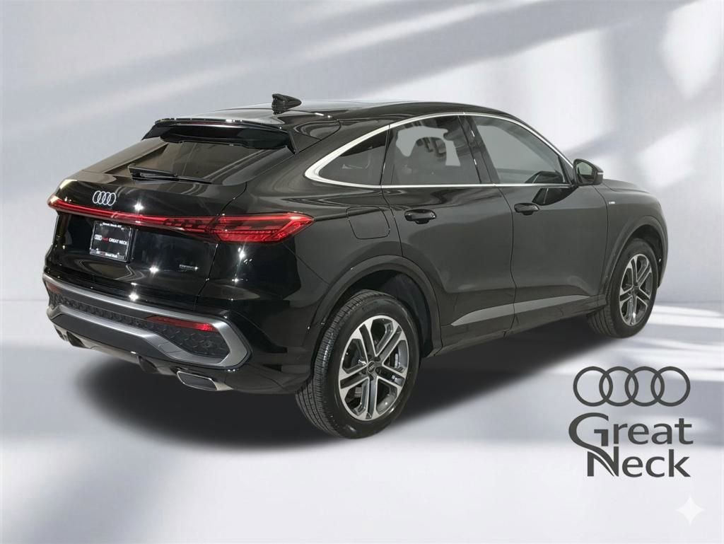 Certified 2025 Audi Q5 Premium w/ Convenience Package image 10