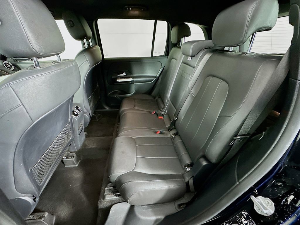 Used 2023 Mercedes-Benz GLB 250 4MATIC image 31