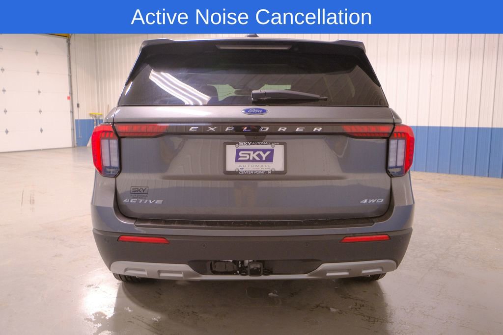 New 2026 Ford Explorer Active w/ Active Comfort Package image 6