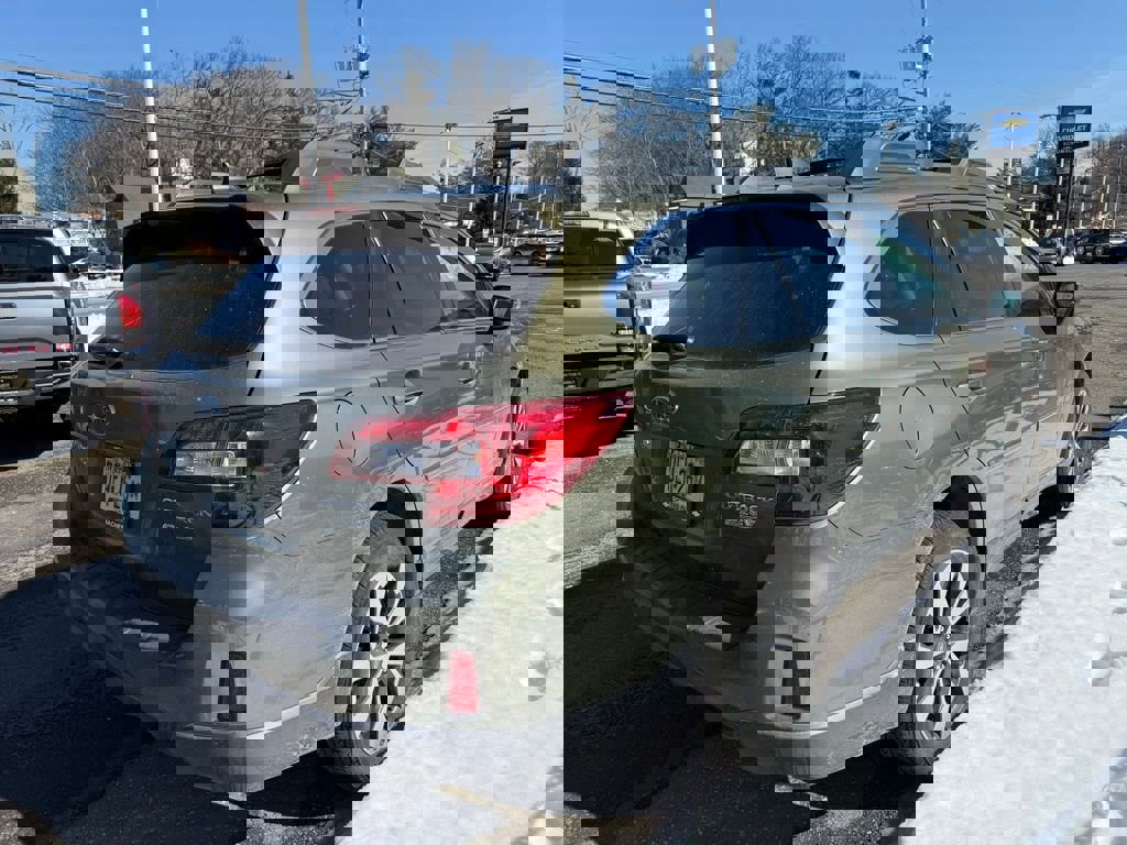 Used 2017 Subaru Outback 2.5i Limited image 7