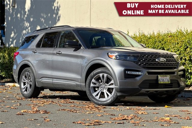 Used 2022 Ford Explorer XLT w/ Equipment Group 202A image 1