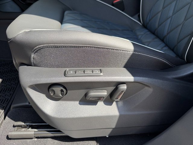 New 2025 Volkswagen Atlas Cross Sport SEL Premium R-Line image 11