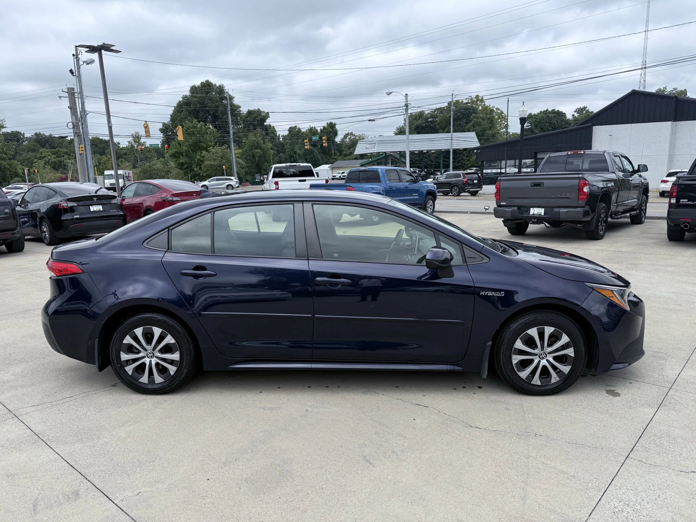 Used 2020 Toyota Corolla LE image 7