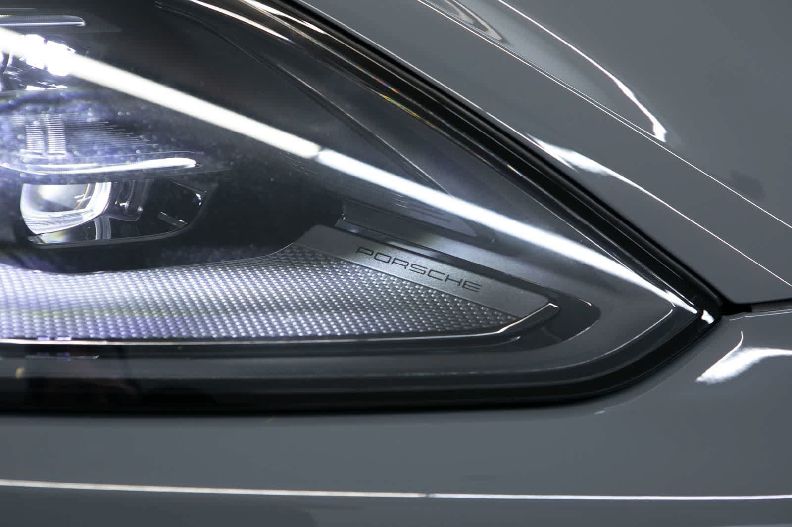 New 2026 Porsche Cayenne GTS AWD/4WD image 16