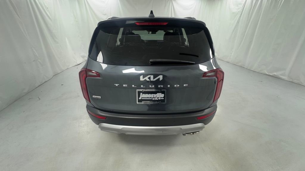 Used 2022 Kia Telluride S AWD/4WD image 4