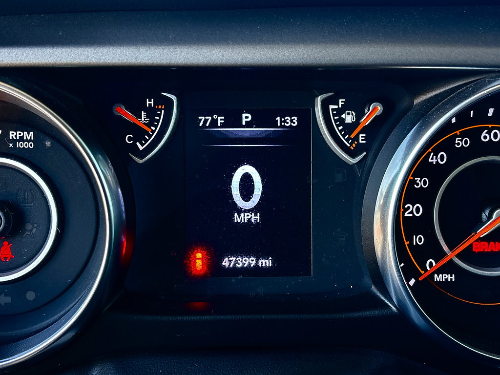 Used 2022 Jeep Wrangler Sport AWD/4WD image 15