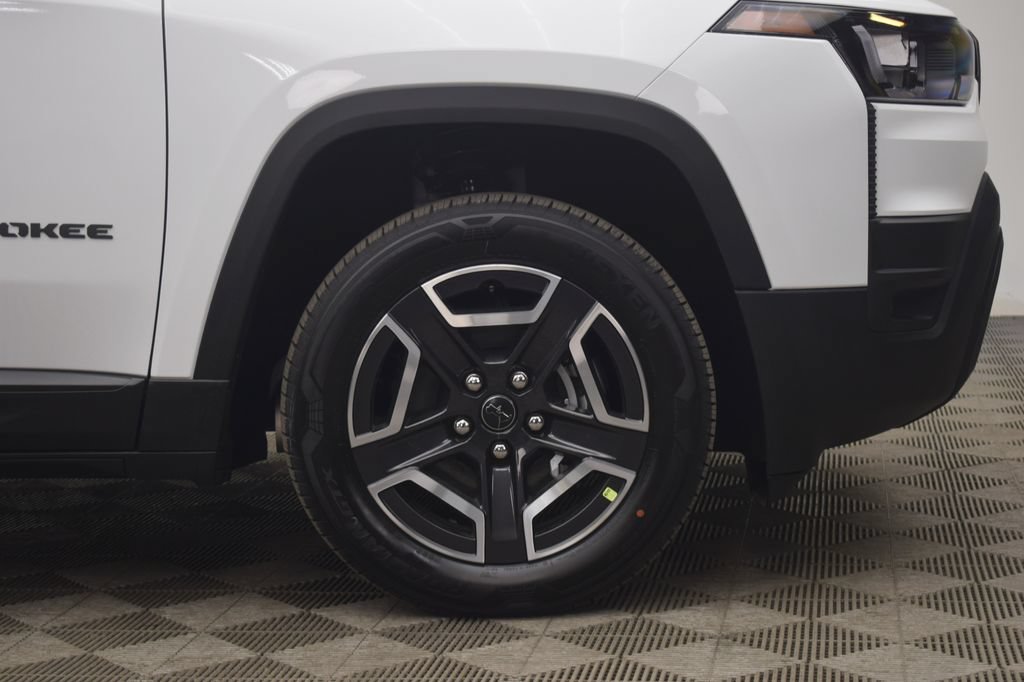New 2026 Jeep Cherokee Limited AWD/4WD image 11