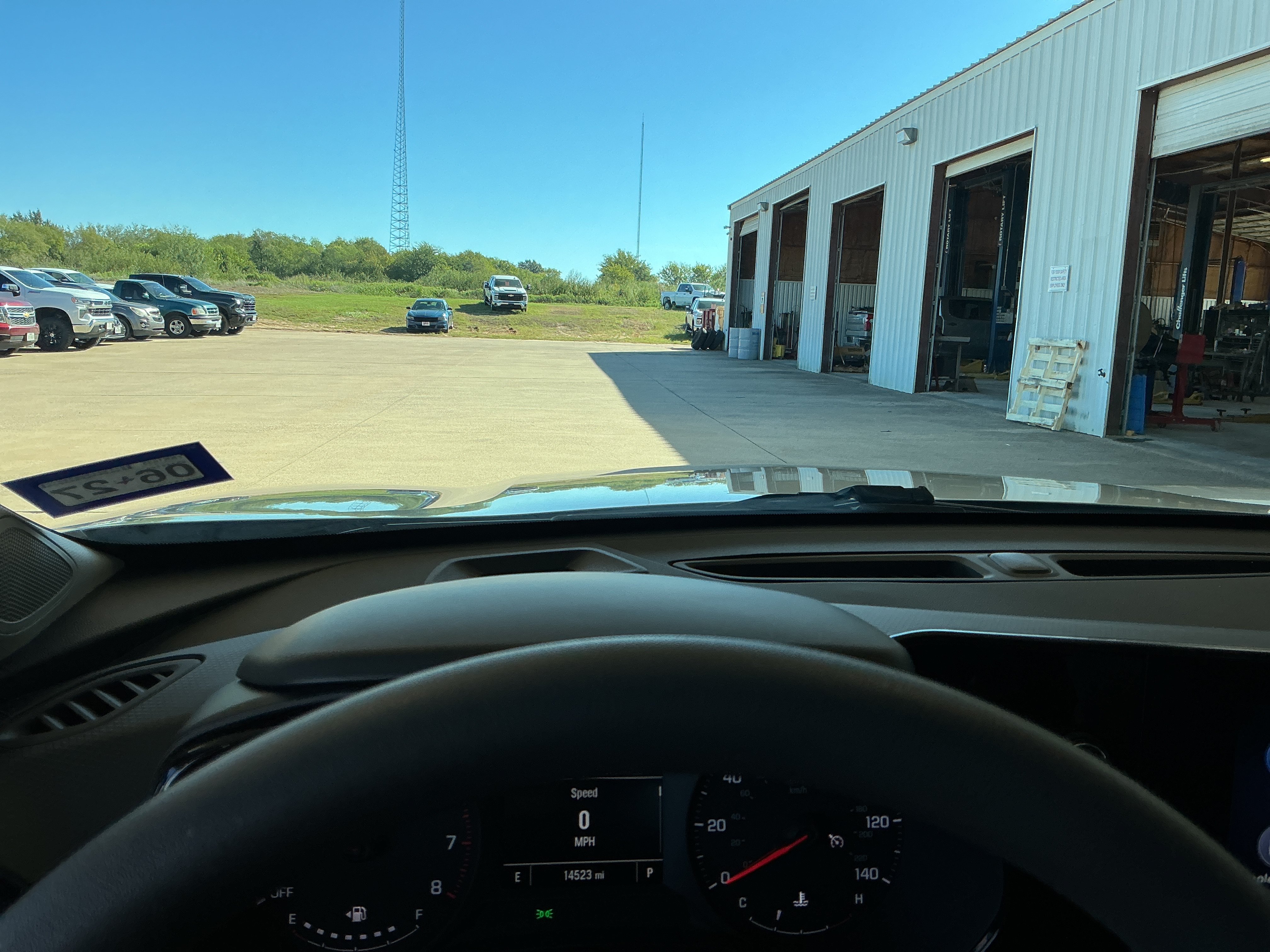 Used 2025 Chevrolet Trax LS w/ LS Convenience Package FWD image 25