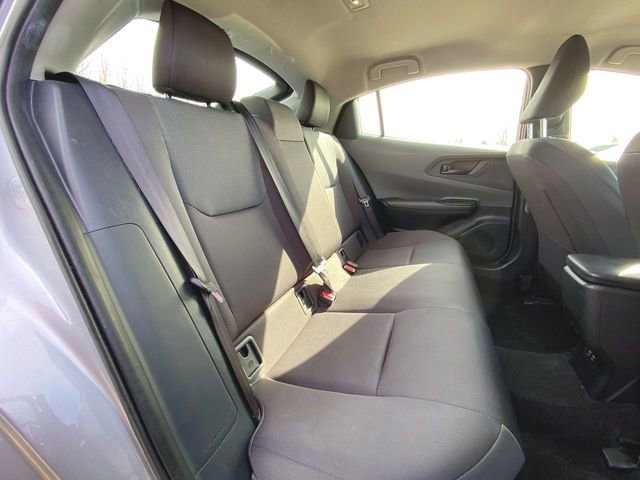 Used 2024 Toyota Prius LE FWD image 25