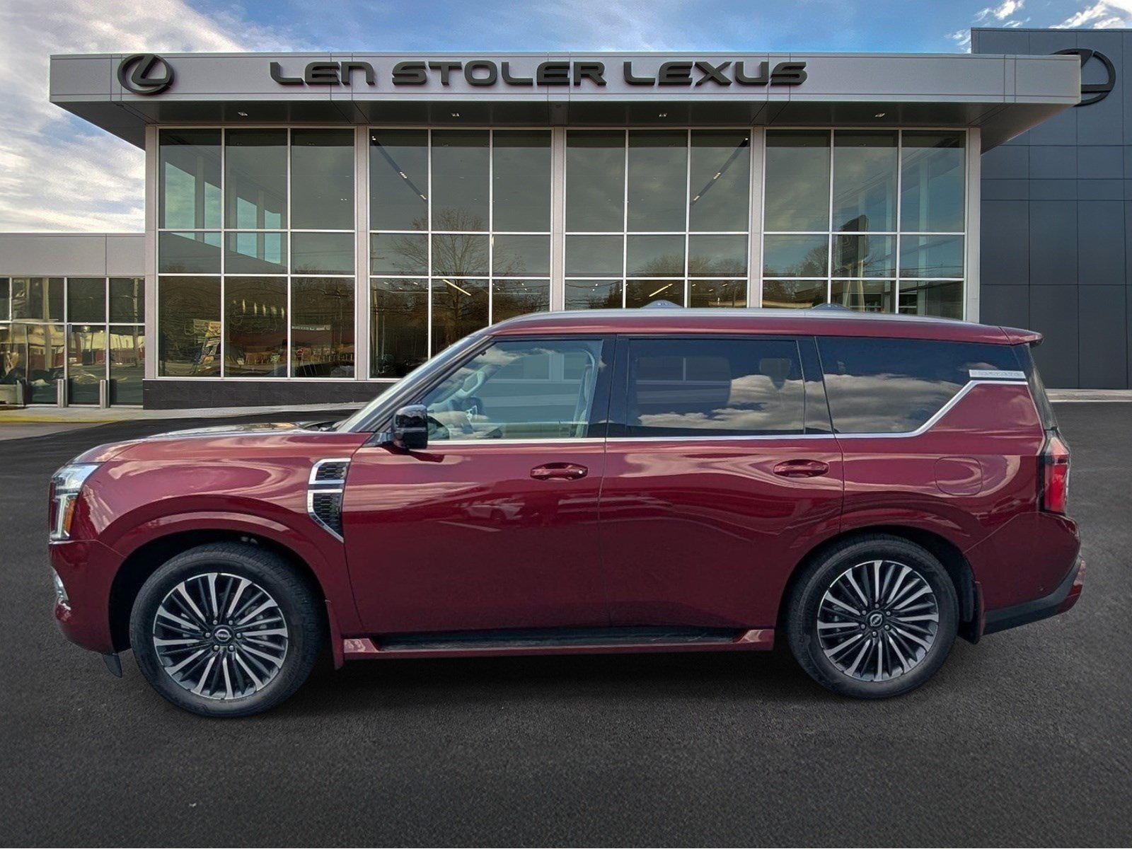 Used 2025 Nissan Armada Platinum Reserve w/ Convenience Package AWD/4WD image 6