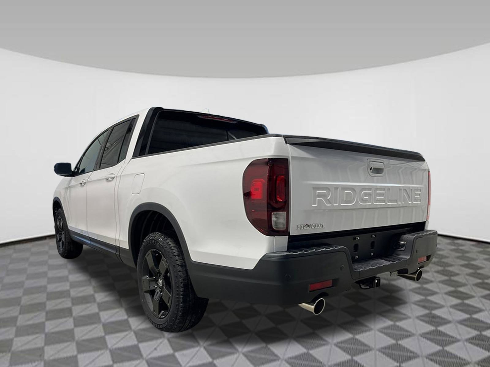 New 2026 Honda Ridgeline Black Edition image 3