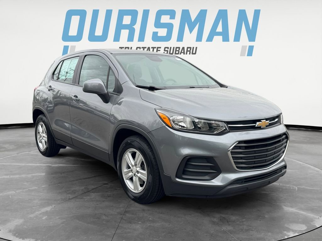 Used 2020 Chevrolet Trax LS FWD image 1