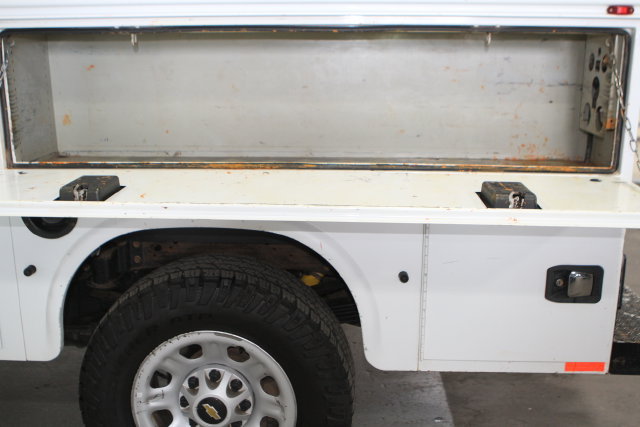 Used 2018 Chevrolet Silverado 3500 W/T AWD/4WD image 31