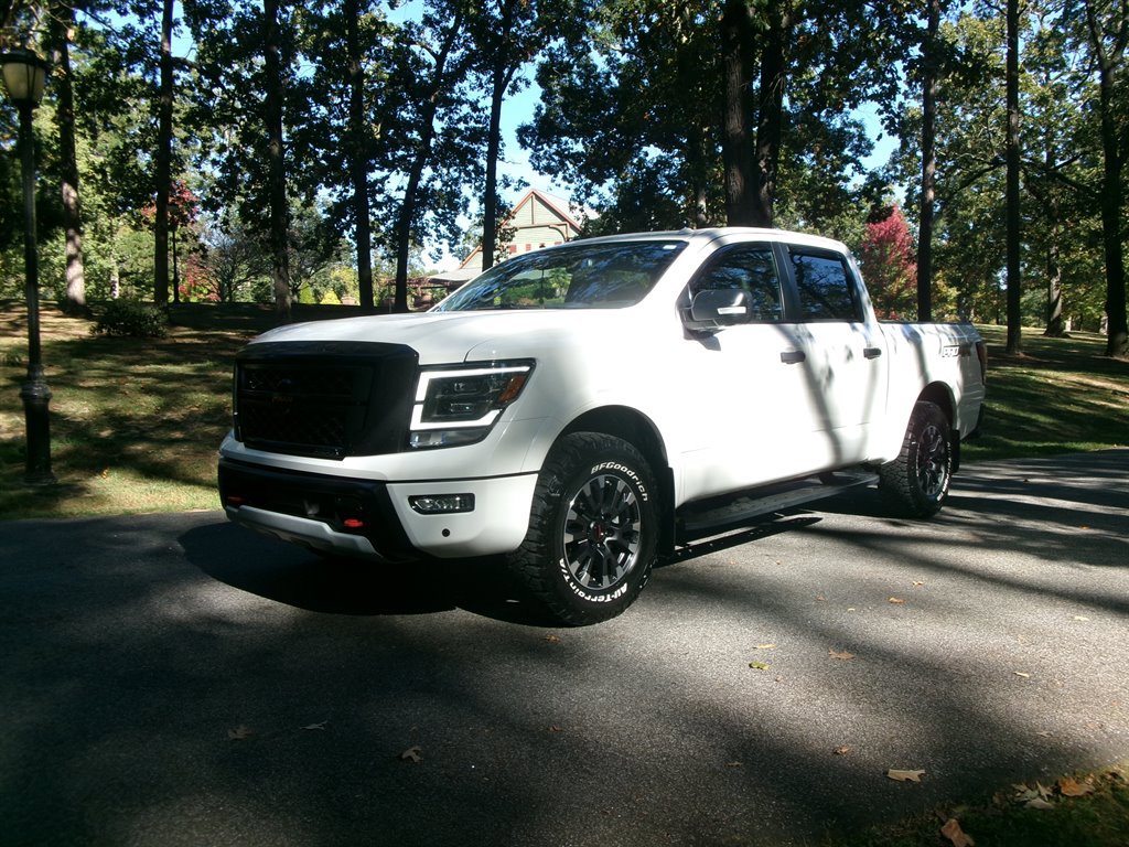 Used 2021 Nissan Titan PRO-4X w/ Pro-4x Convenience Package