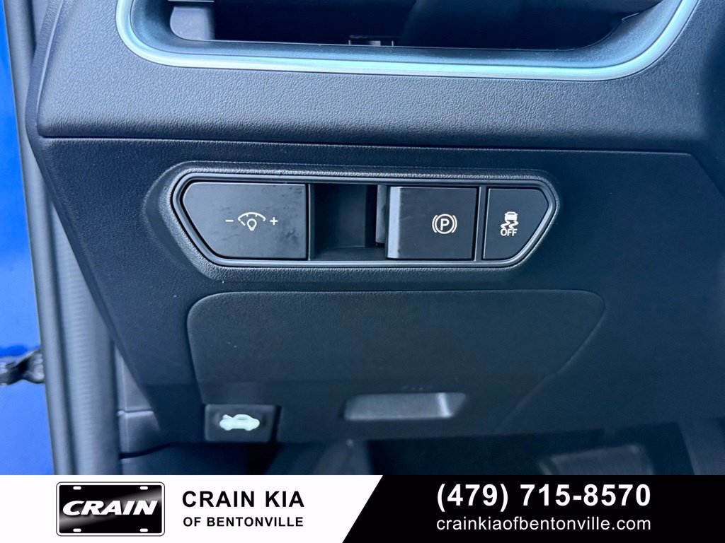 Certified 2025 Kia K4 FWD image 12