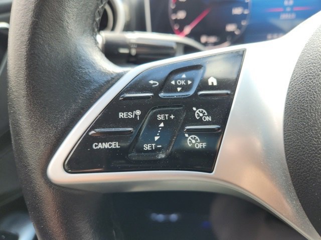 Used 2025 Mercedes-Benz C 300 Sedan image 31