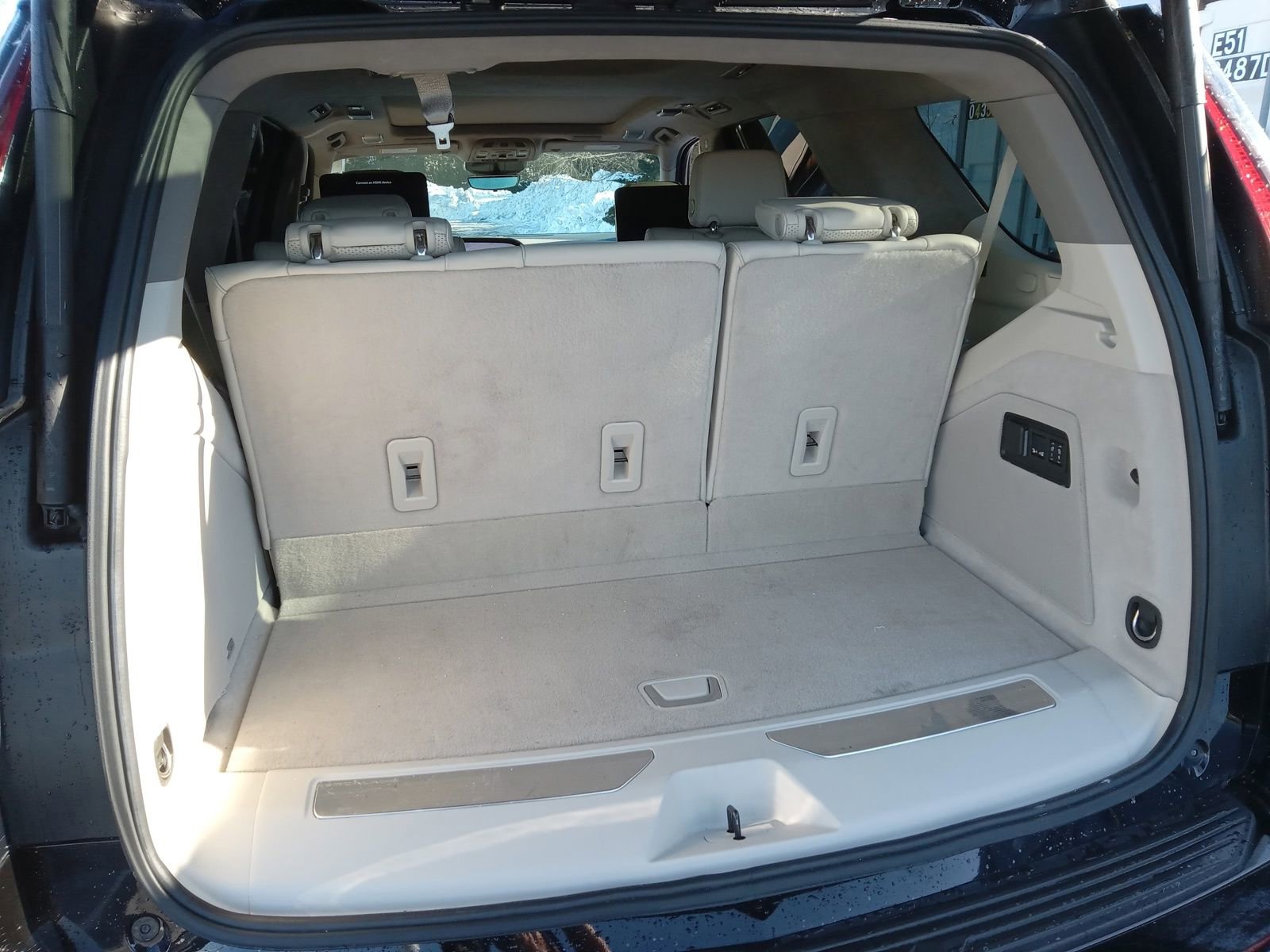 Used 2024 Cadillac Escalade Sport Platinum w/ LPO, ONYX Package image 26