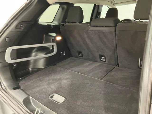 Used 2018 Jeep Cherokee Latitude w/ Altitude Package AWD/4WD image 40