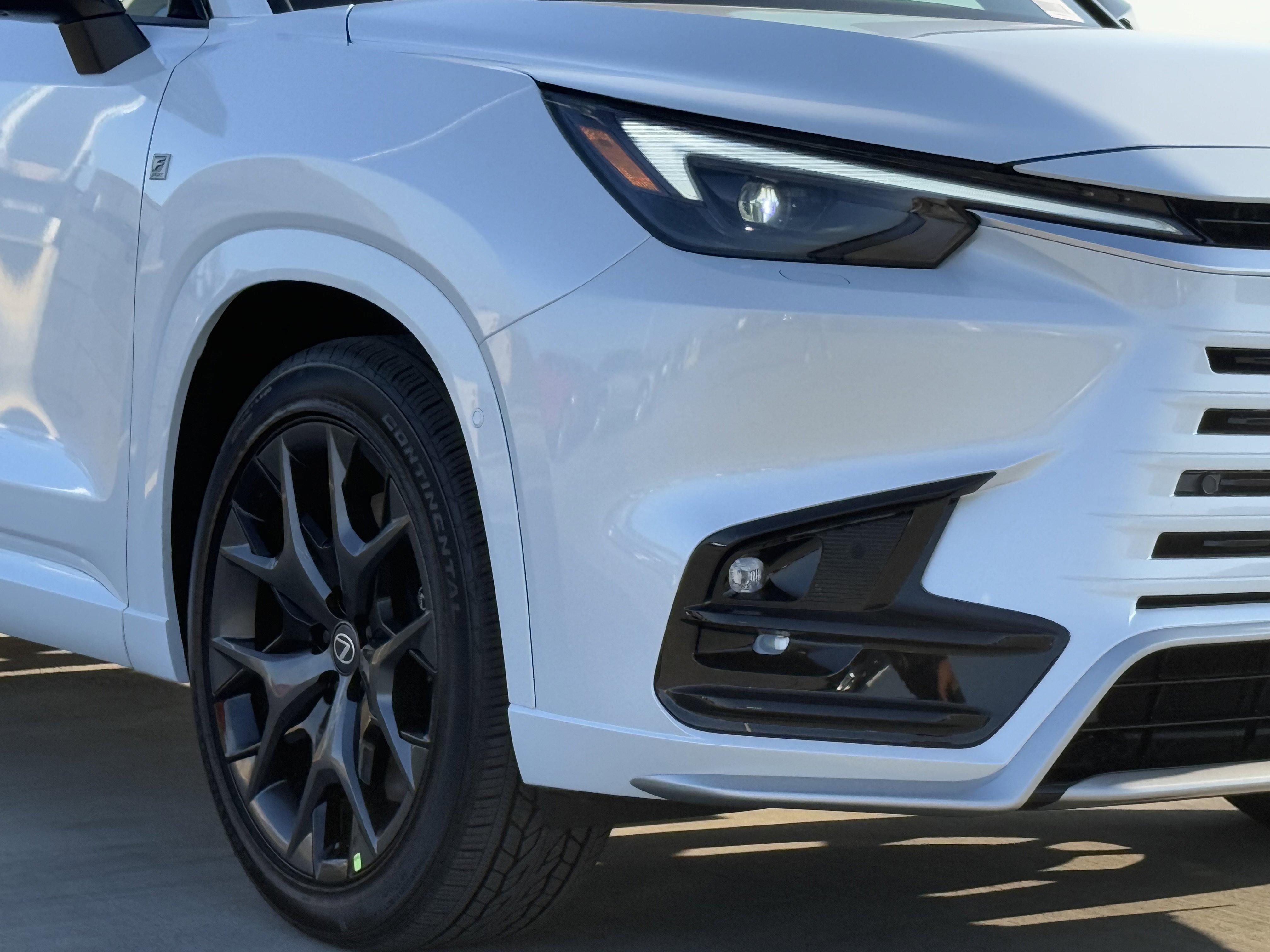 New 2026 Lexus TX 500h AWD image 4