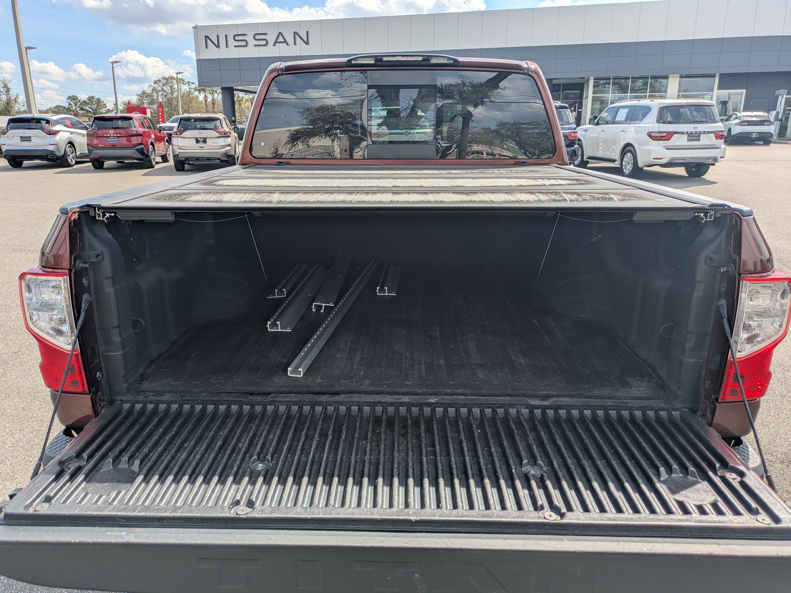 Used 2017 Nissan Titan Platinum Reserve image 13