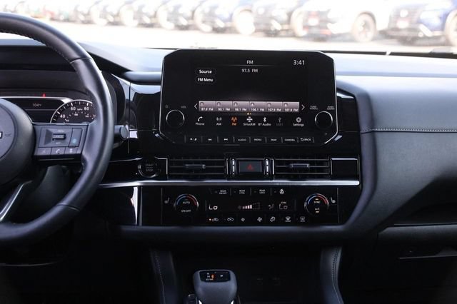 Certified 2025 Nissan Pathfinder SL w/ Black Appearance Package AWD/4WD image 27