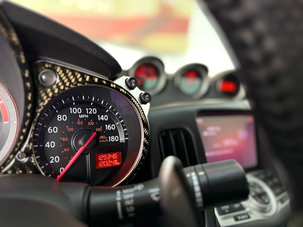 Used 2017 Nissan 370Z w/ Sport Package image 27