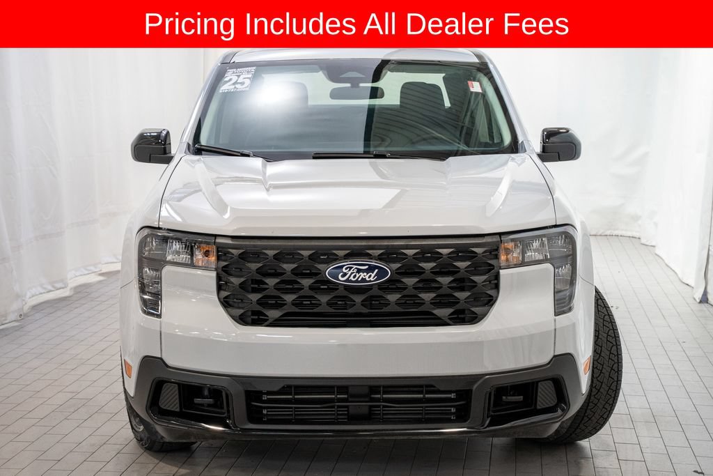 Used 2025 Ford Maverick XLT w/ XLT Luxury Package AWD/4WD image 2