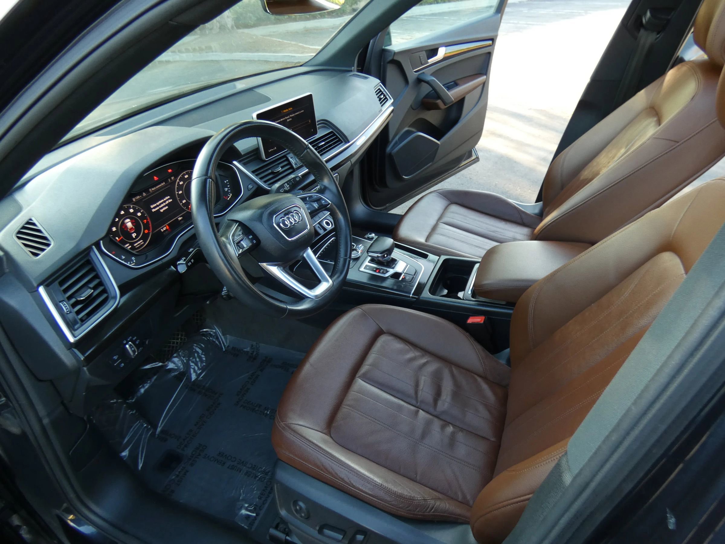 Used 2018 Audi Q5 2.0T Premium Plus w/ Premium Plus Package image 46