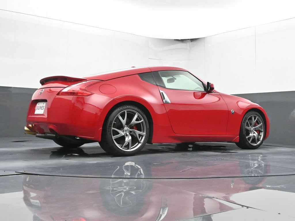 Used 2016 Nissan 370Z Coupe RWD image 35