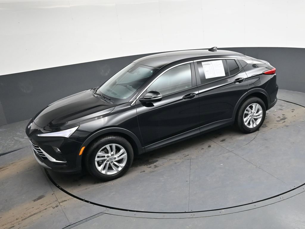 Used 2025 Buick Envista Preferred w/ Advanced Safety Package image 29