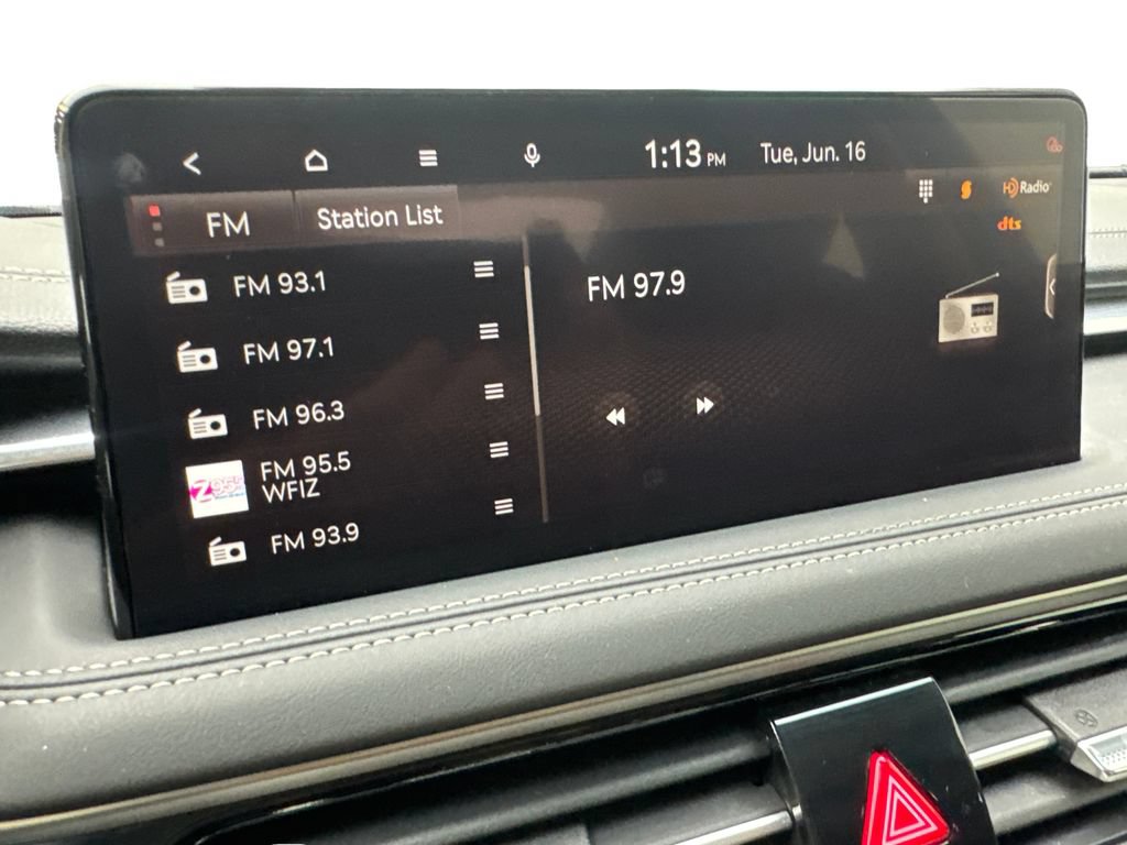 Used 2025 Genesis G70 2.5T RWD image 64