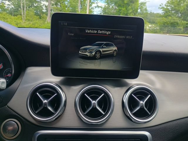 Used 2018 Mercedes-Benz GLA 250 4MATIC image 31