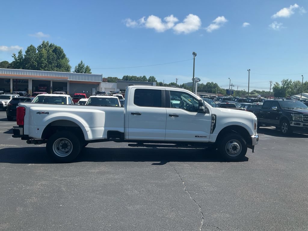 Used 2025 Ford F350 XL w/ XL Driver Assist Package AWD/4WD image 4