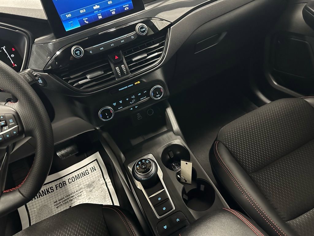 Used 2025 Ford Escape ST-Line AWD/4WD image 35