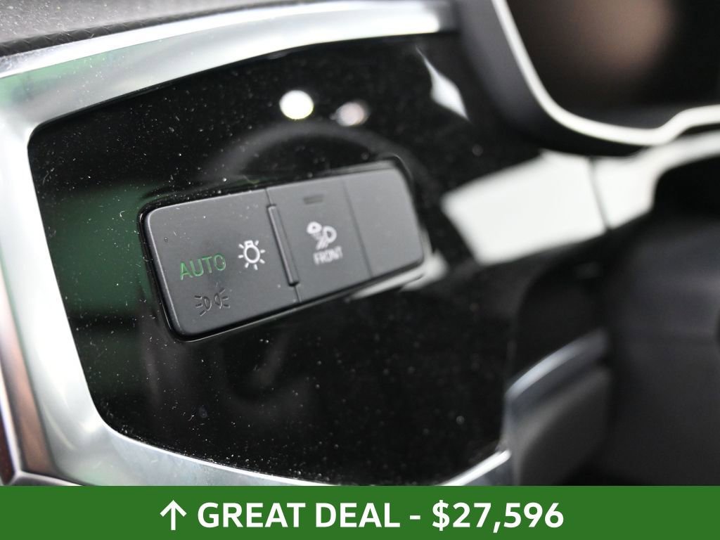 Used 2025 Audi Q3 2.0T Premium image 37