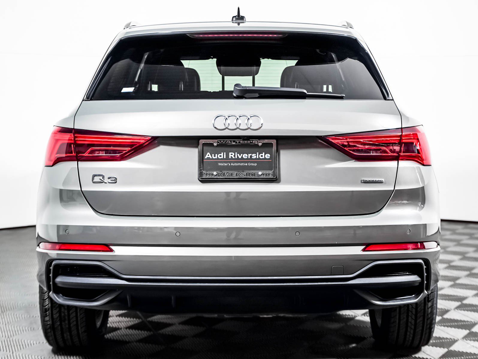 Used 2023 Audi Q3 2.0T Premium Plus w/ Premium Plus Package AWD/4WD image 10