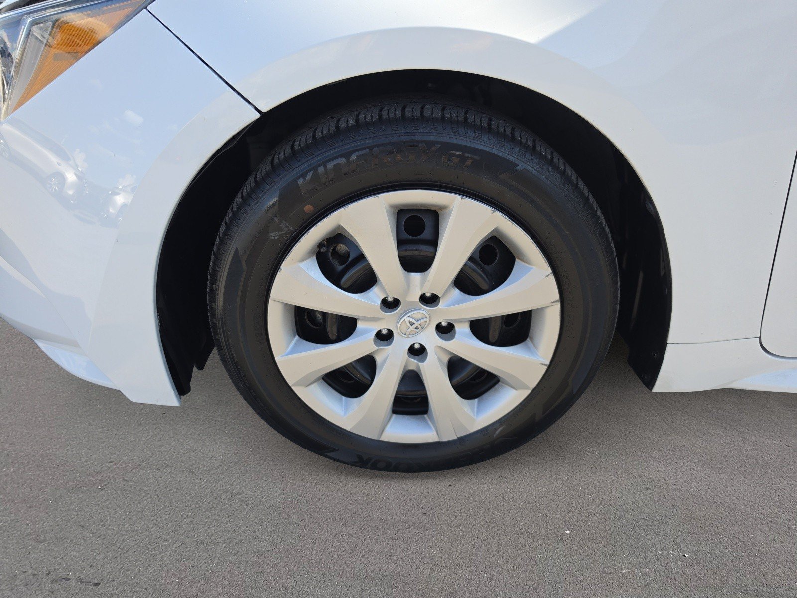 Used 2023 Toyota Corolla LE FWD image 22