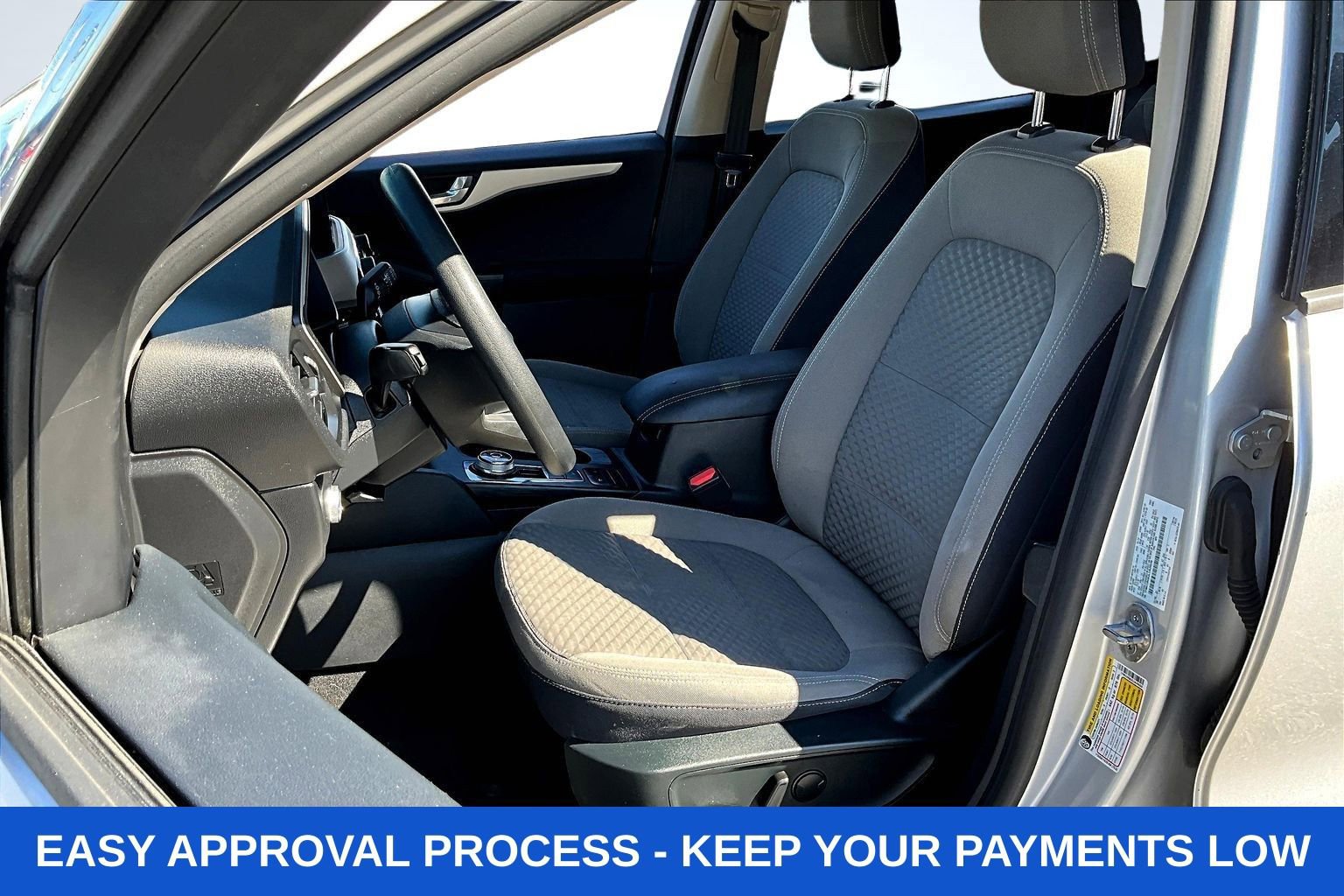 Used 2020 Ford Escape SE image 27